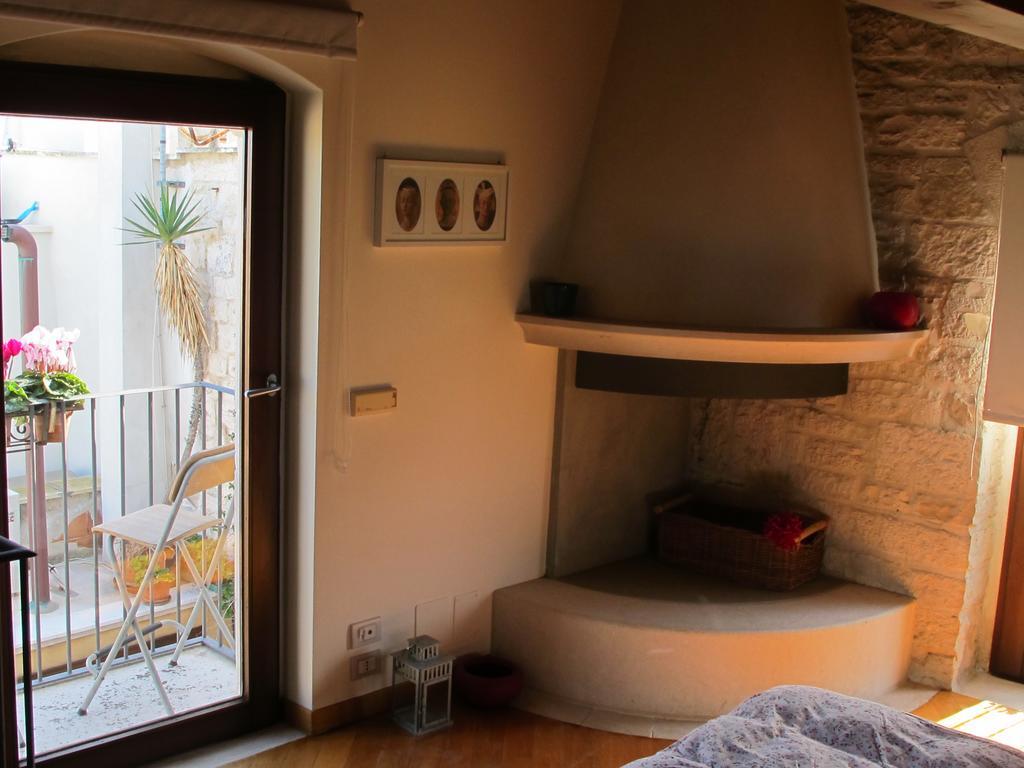 Casa Torre Di Mactheus Petraro Apartment โจวีนัซโซ ภายนอก รูปภาพ