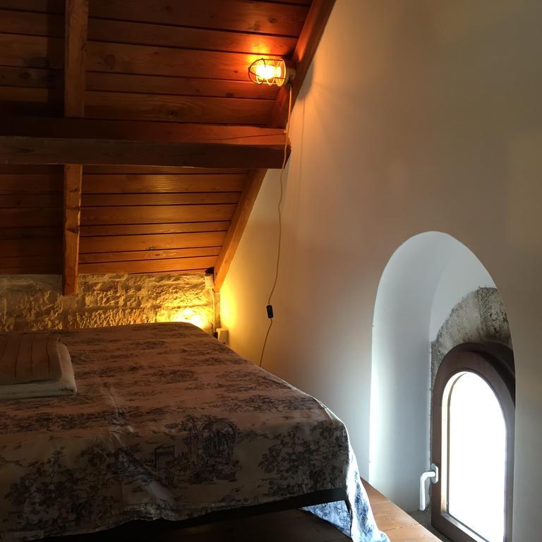 Casa Torre Di Mactheus Petraro Apartment โจวีนัซโซ ภายนอก รูปภาพ