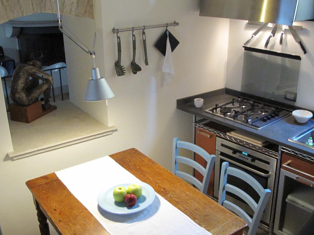 Casa Torre Di Mactheus Petraro Apartment โจวีนัซโซ ภายนอก รูปภาพ